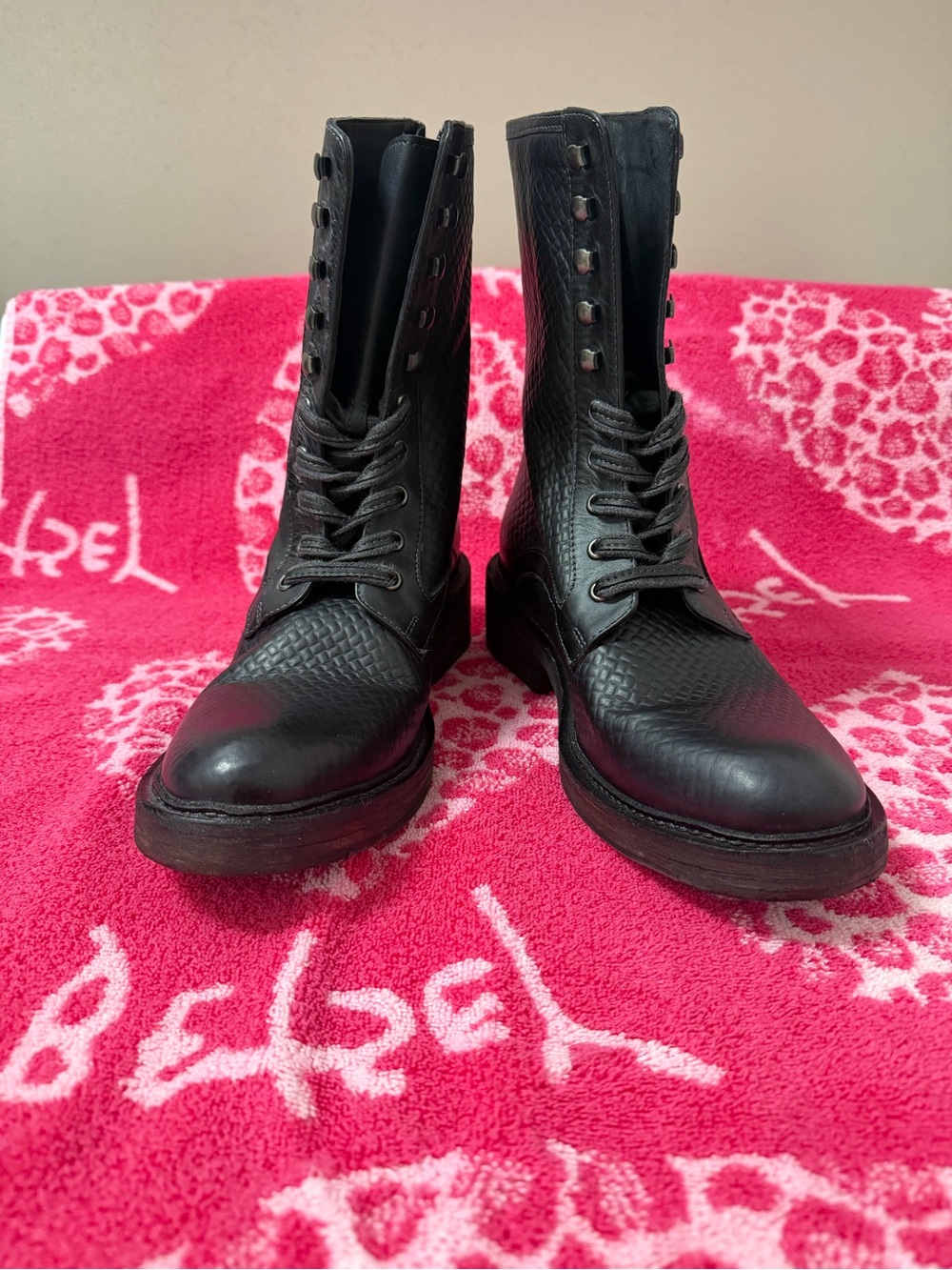 Free People Black Embossed Leather Lace-Up Combat Boots – EU 40 – New